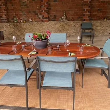 No 5 * Plaisance (Gers)